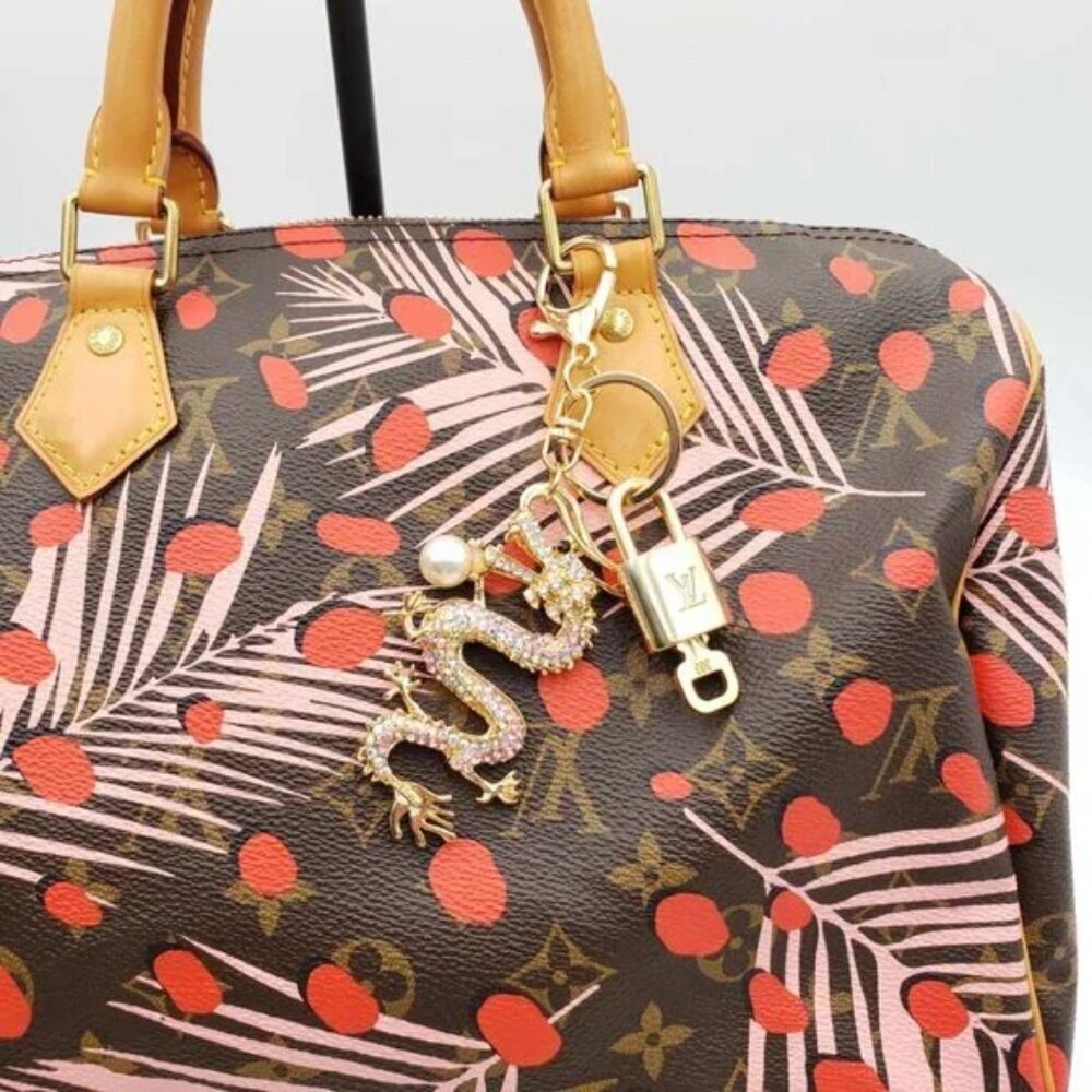 LV Gold Padlock Authentic 🔑 Luxury Bag Charm w/ Unbranded Dragon Keychain - Picture 8 of 9
